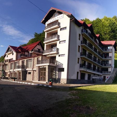 Hotel Floris Cheia  Eksteriør billede