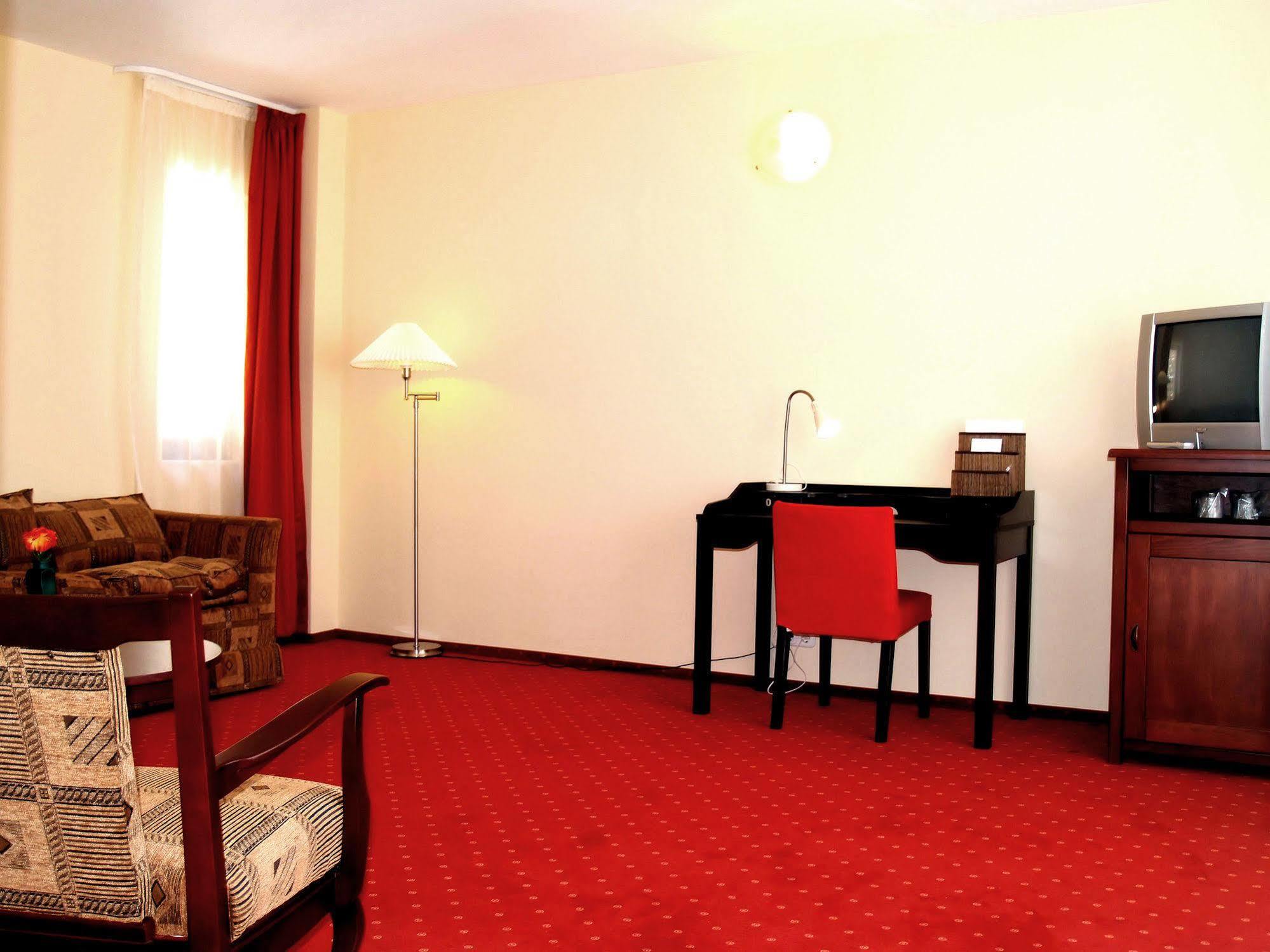 Hotel Floris Cheia  Eksteriør billede