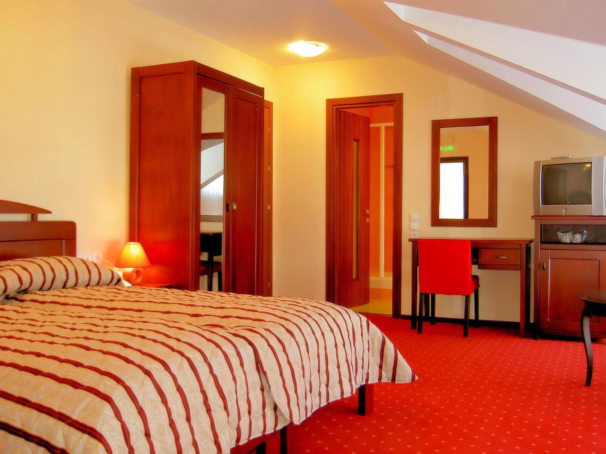 Hotel Floris Cheia  Eksteriør billede