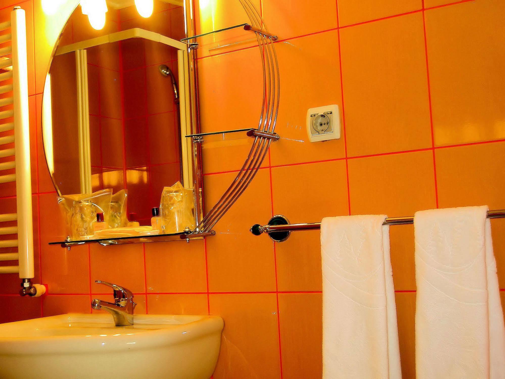 Hotel Floris Cheia  Eksteriør billede