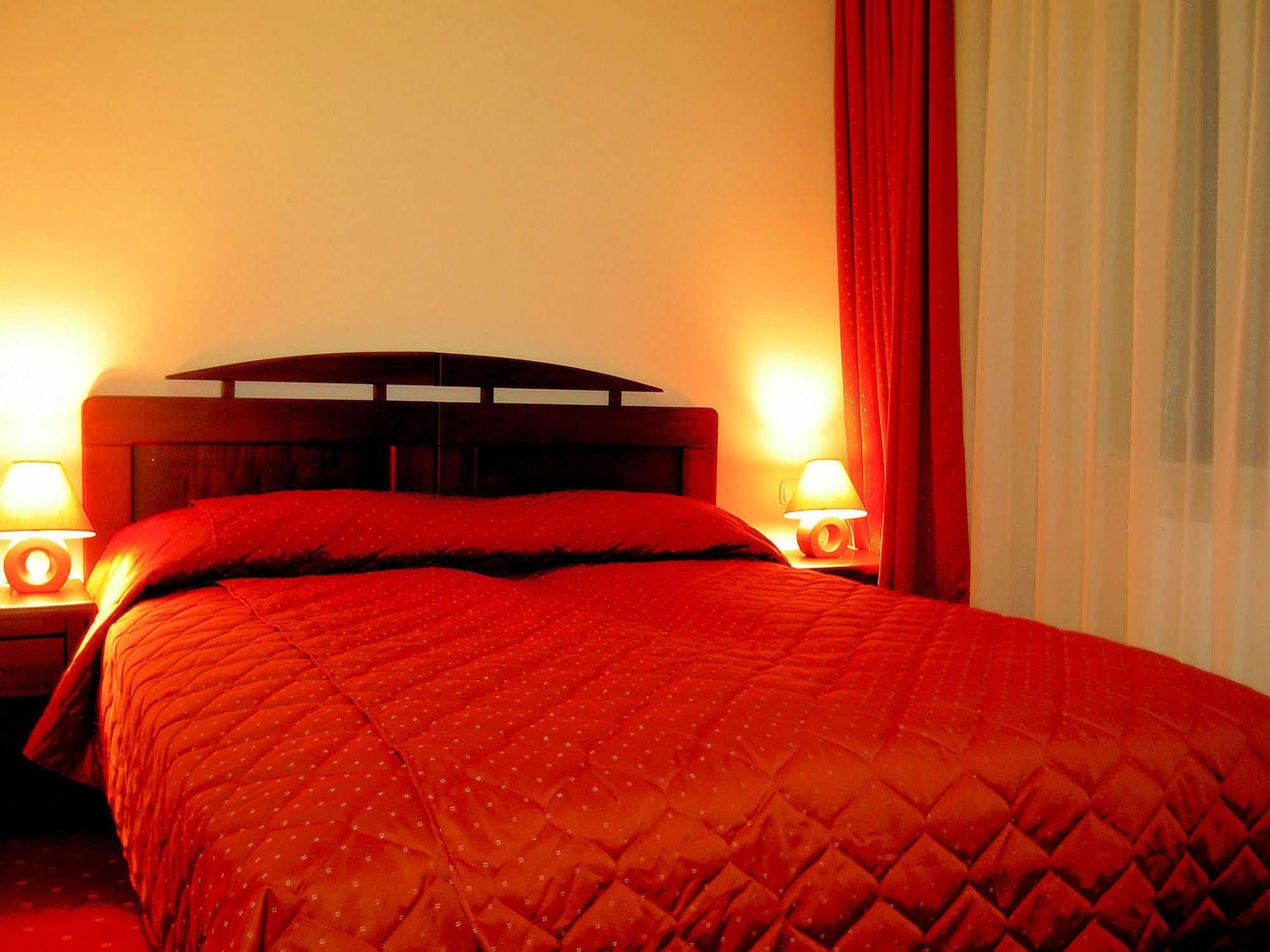 Hotel Floris Cheia  Eksteriør billede